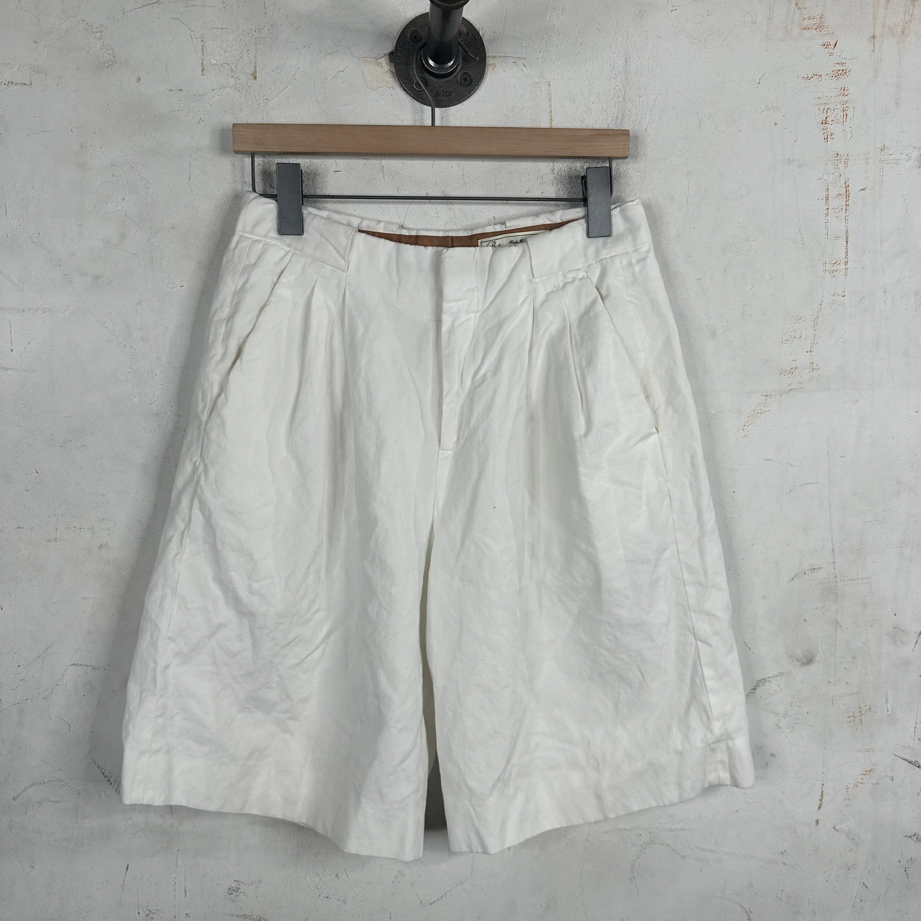 B  Pleated White Shorts