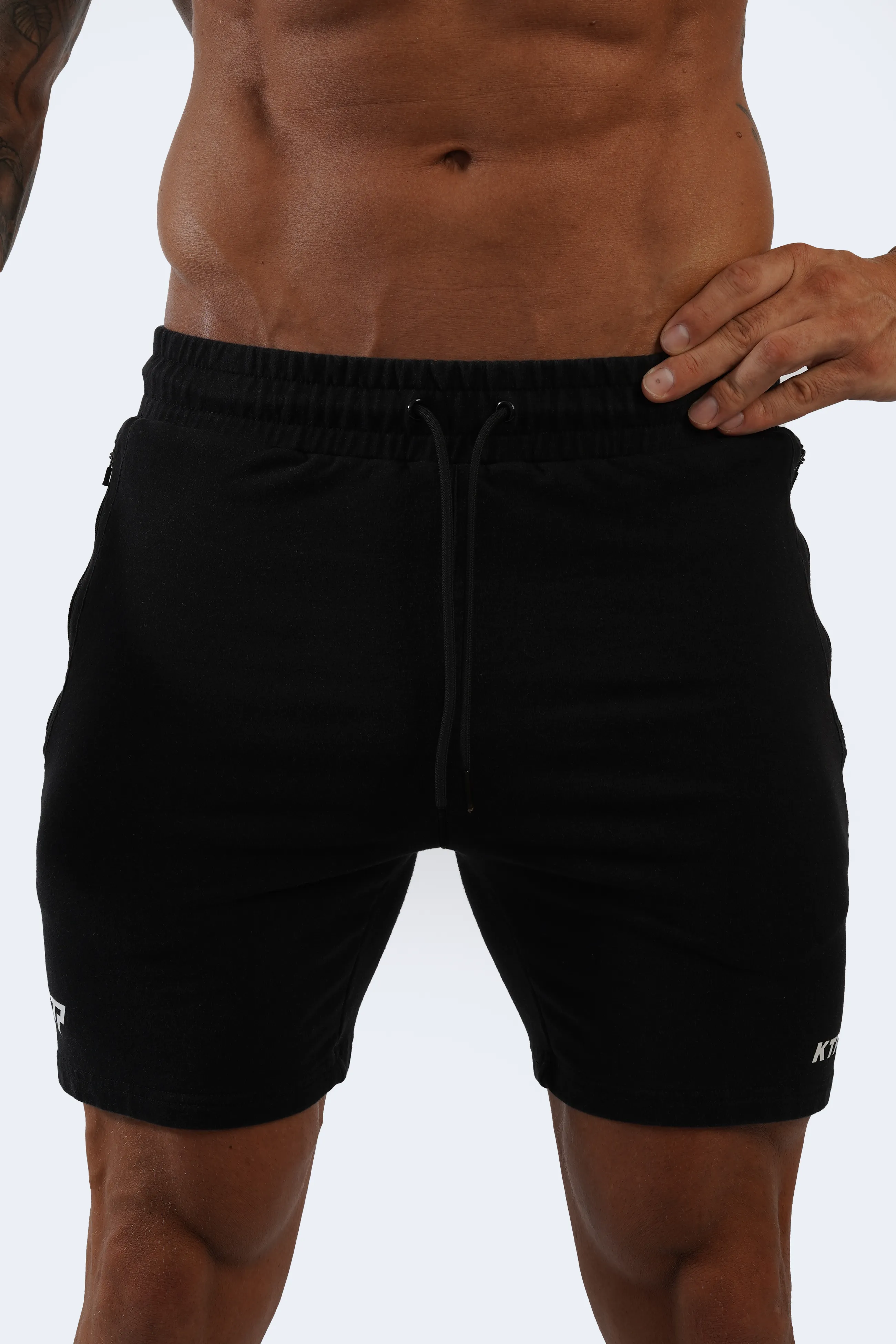 ESSENTIAL SHORTS 2.0 - BLACK (White Logo)