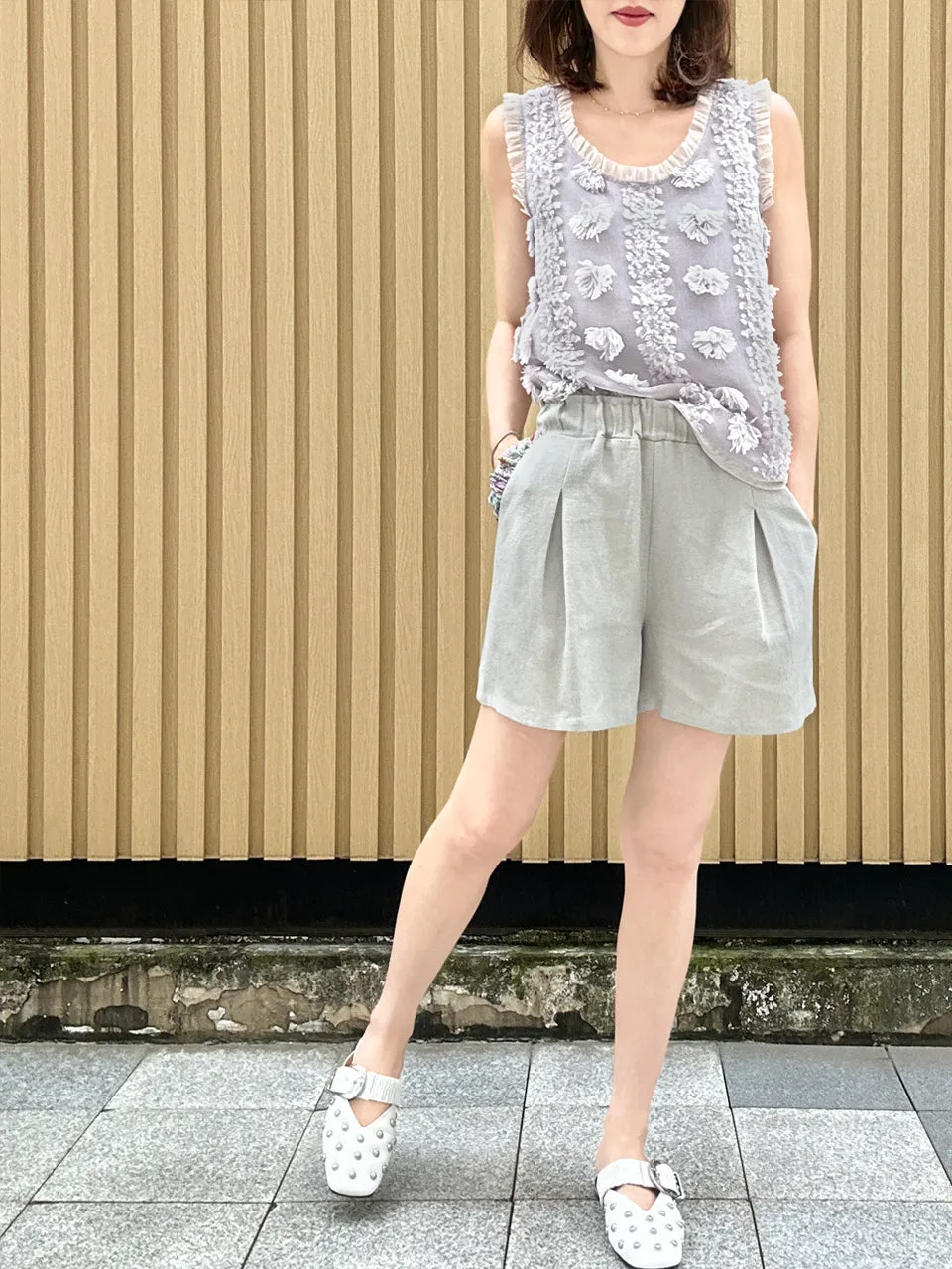 Greyish Green Floral Ruffled Pocket Pure Linen Paperbag Shorts