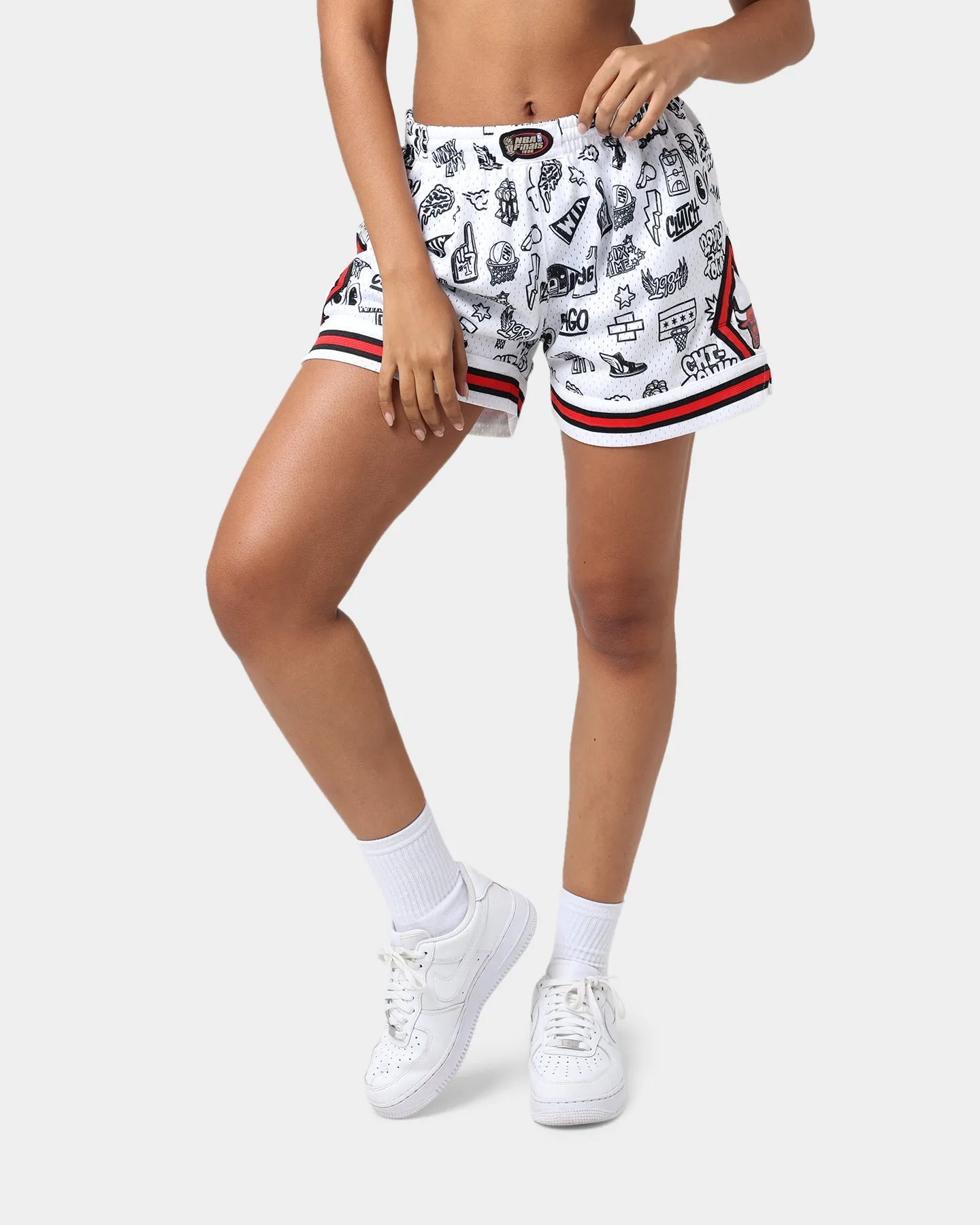 Mitchell & Ness Women's Chicago Bulls Doodle Shorts Black/White